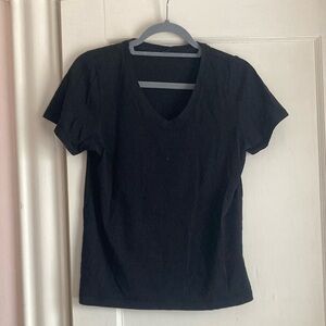 Uniqlo Small Black Cotton Tshirt